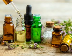 Essential Oils for Toothache (Best 8 Choices to Use)