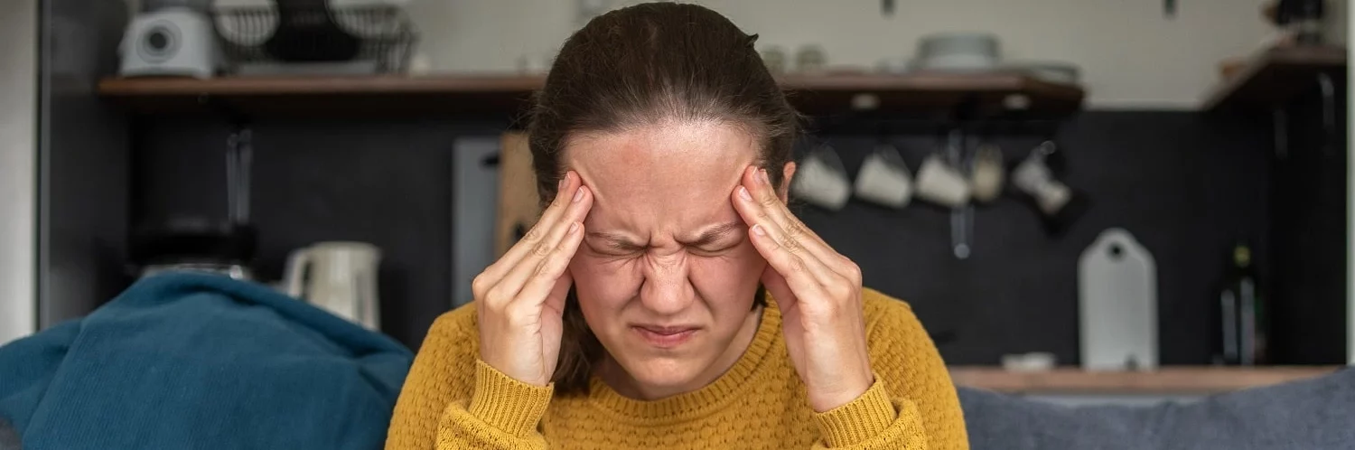 woman-with-headache 