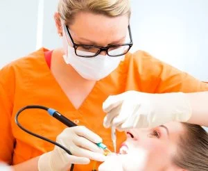 3 Steps in Deep Dental Cleaning: Advantages & Disadvantages