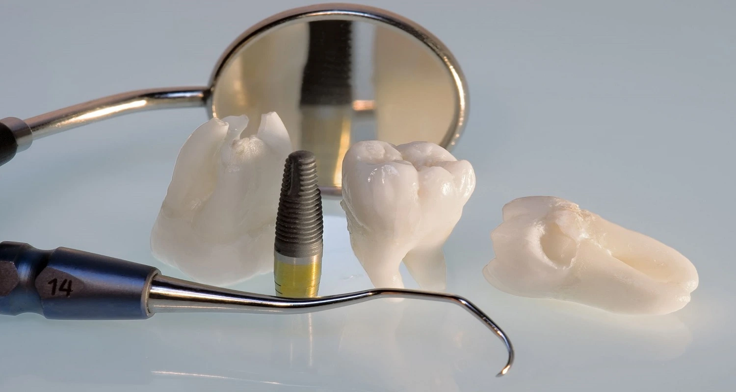 a plastic teeth and equipment