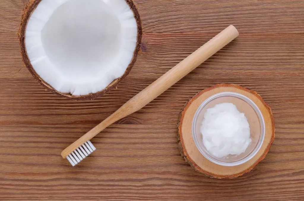 oil pull with coconut oil