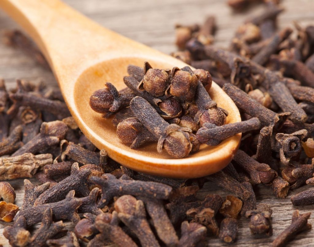 5 Incredible Cloves Dental Benefits: Learn Easy DIY Remedies