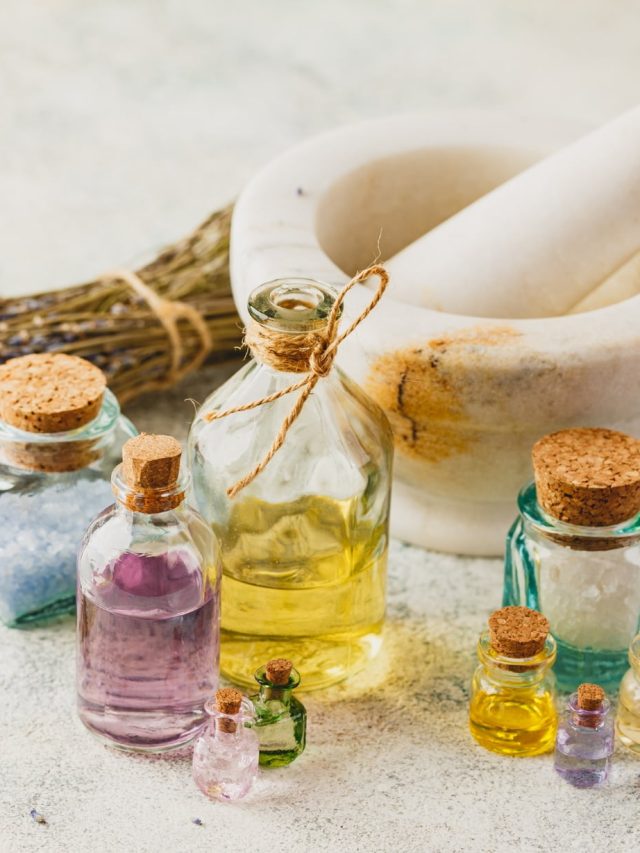 5 Best Essential Oils for Teeth and Gums for Holistic Wellness