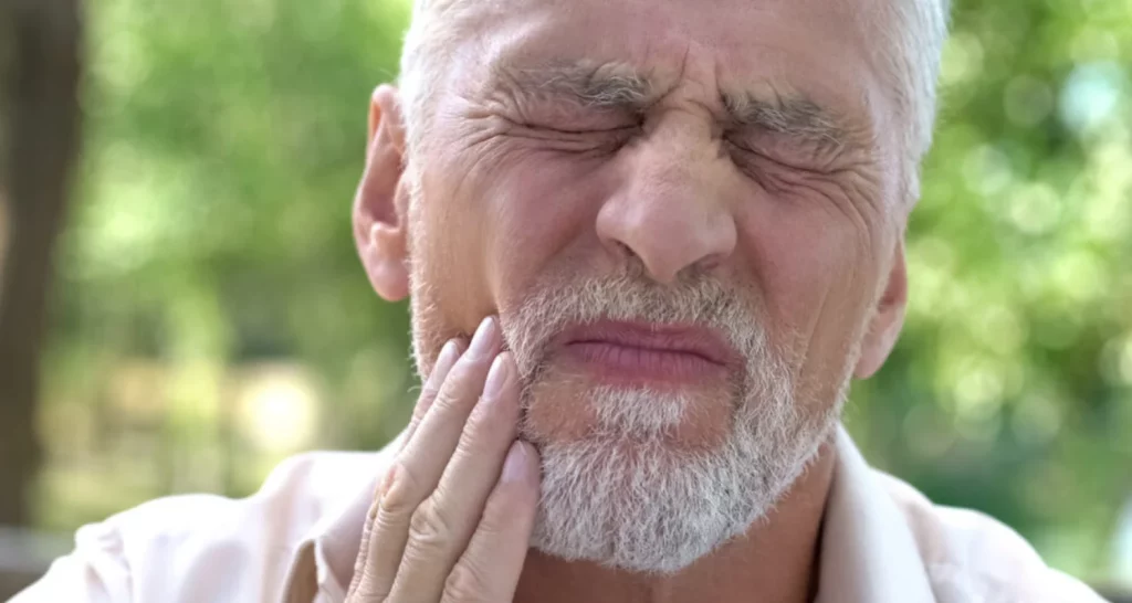 ¿Es Seguro El Blanqueamiento Dental_ 5 Consejos Esenciales Para Evitar Efectos Secundarios