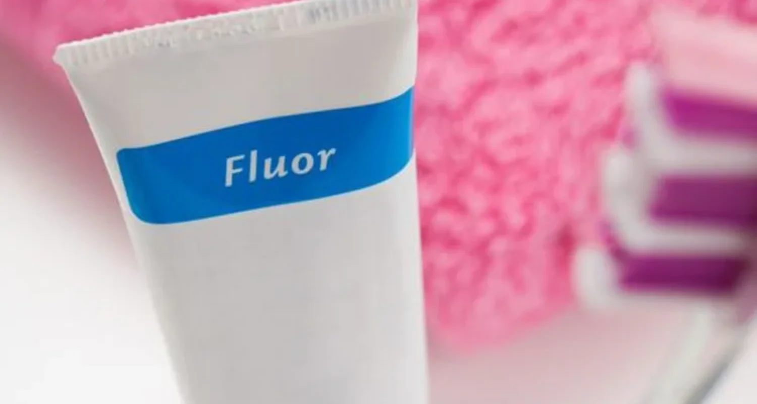 ¿Qué es el flúor_ - Crema De Dientes Sin Flúor