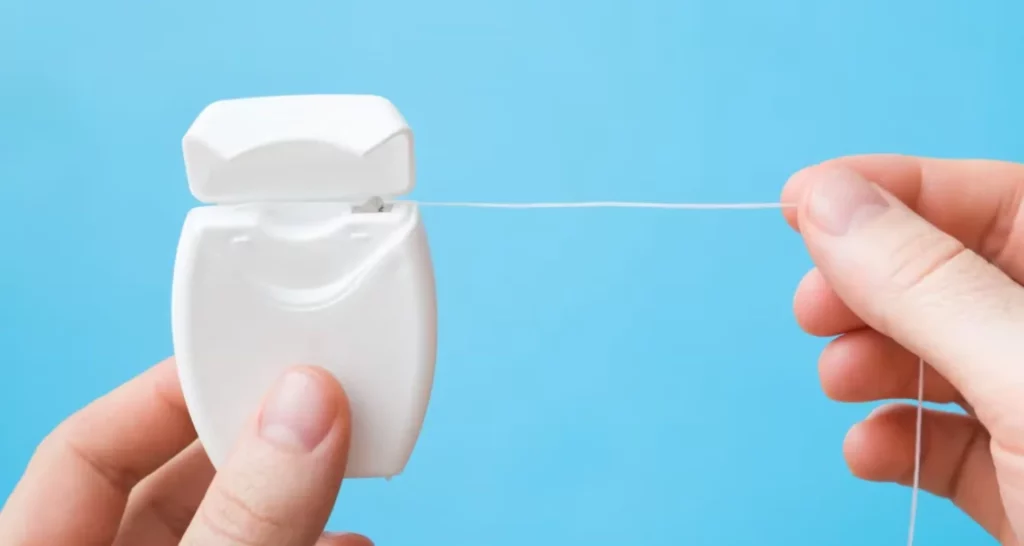 1 - Dental Tape vs Floss_ Pros and Cons for Effective Cleaning