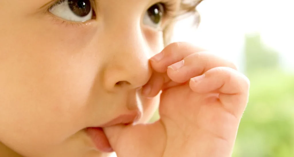 1 - Thumb Sucking and Pacifier_ How Affects Kids' Oral Health