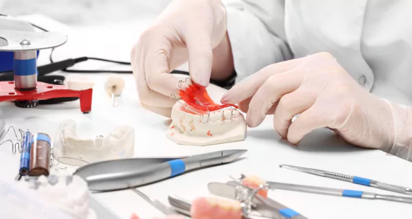 can-dentures-be-repaired-or-relined