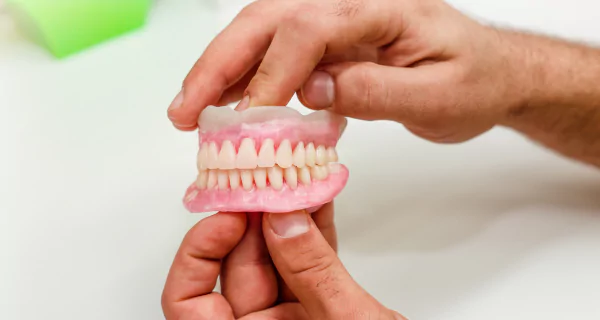 cuánto dura una prótesis dental