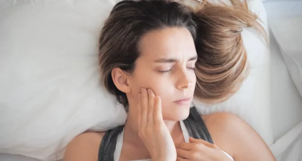 How to Sleep With Toothache