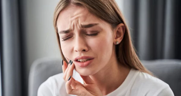 7 Expert Tips to Sleep with Toothache