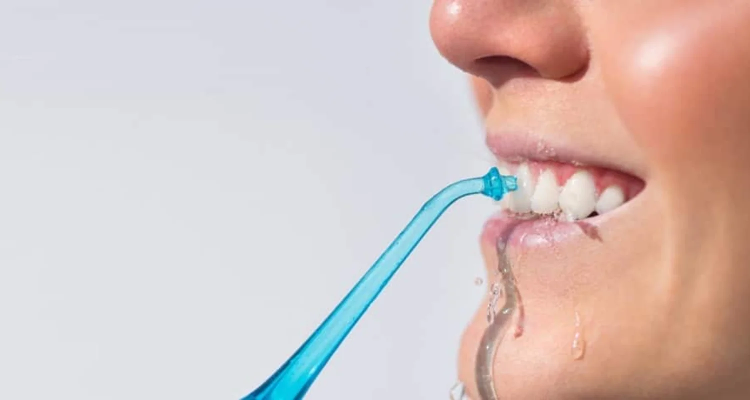 Water Flosser vs Flossing: What’s Best for Your Teeth?