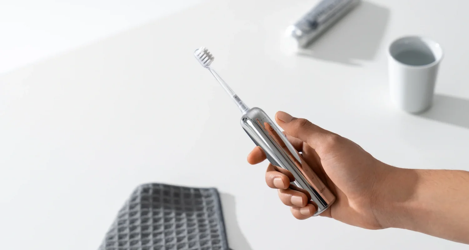 3 - Manual vs. electric toothbrush - How often should I change my toothbrush