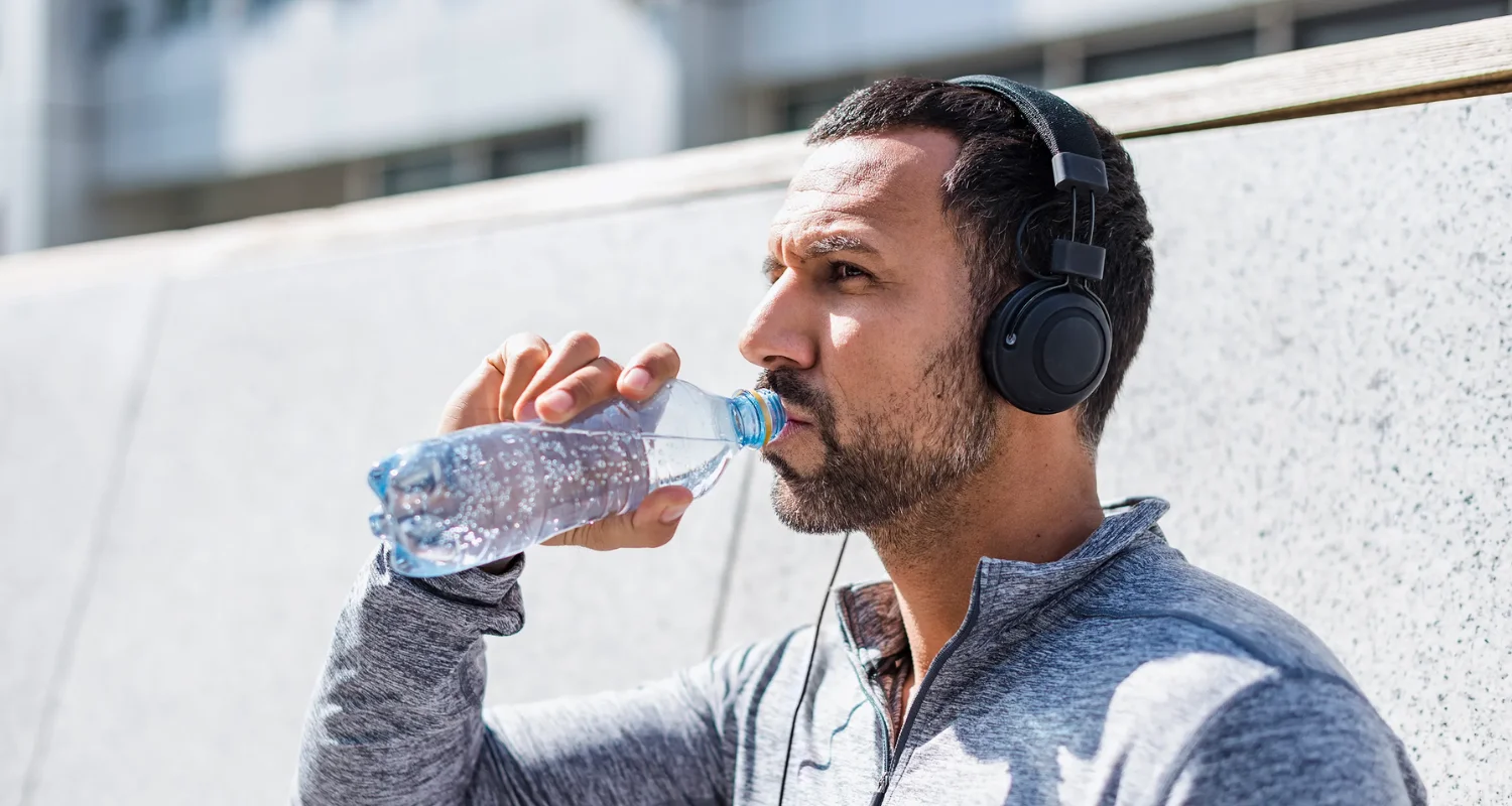 5 - Disfruta del agua carbonatada sin dañar tus dientes - El agua carbonatada hace daño