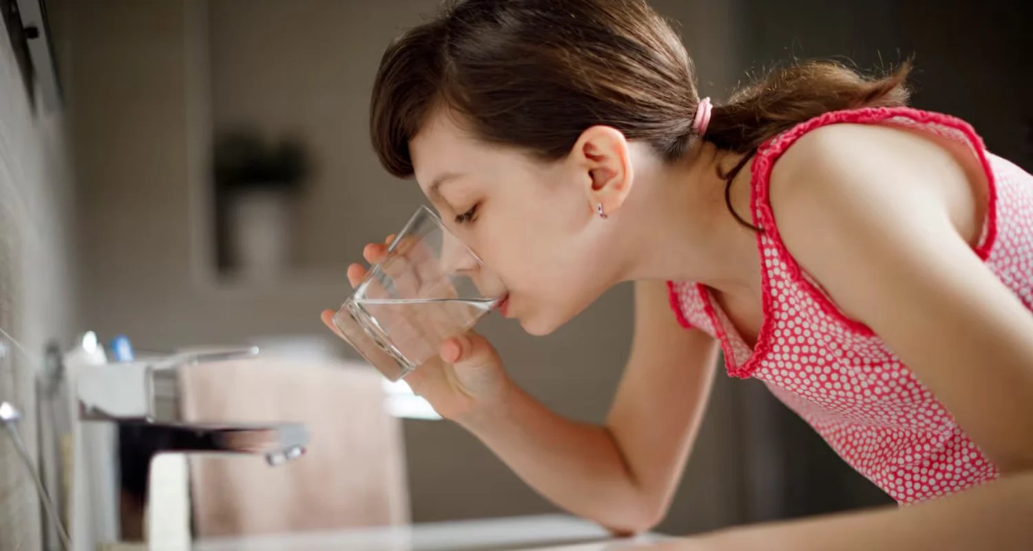 6 - Enjuague con peróxido de hidrógeno - punzadas en las muelas