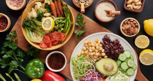Claves para mantener una sonrisa sana siendo vegetariano