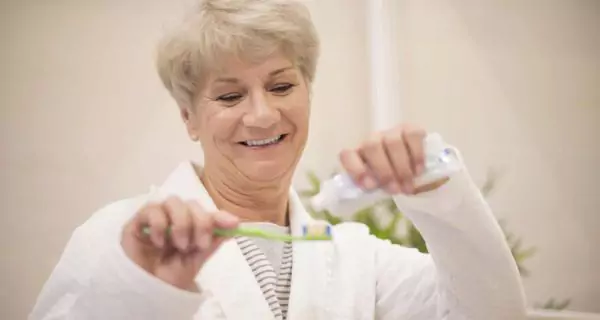 Cuidado oral en madres mayores