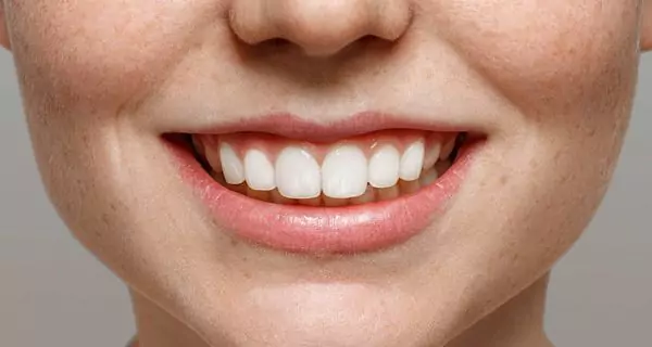 Strengthens tooth enamel