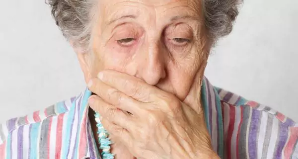 ¿Cuáles son los problemas dentales más comunes en personas con Alzheimer?