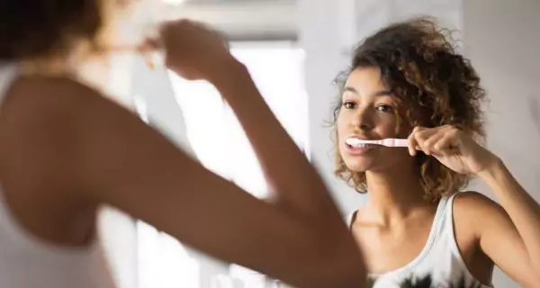 How should dental treatment be adapted for myasthenia gravis?