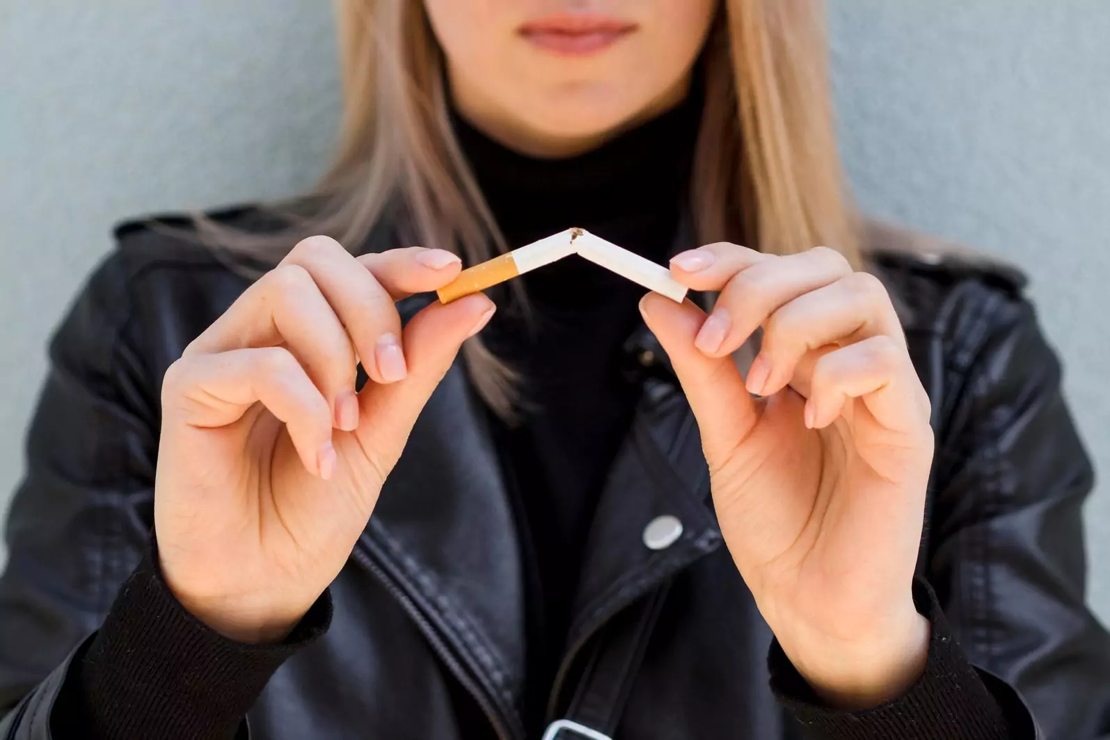 ¿Cómo afectan las adicciones a tu salud bucal?