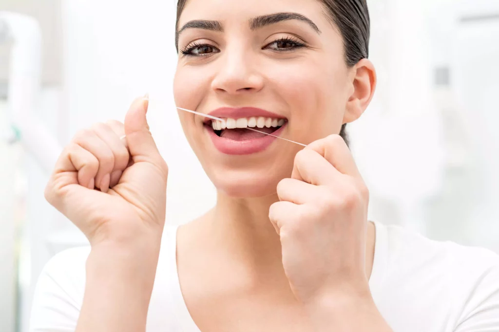 How to Floss Properly in Just a Few Easy Steps?