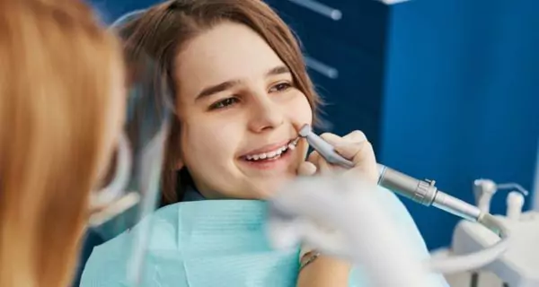 What are the steps of teeth polishing?