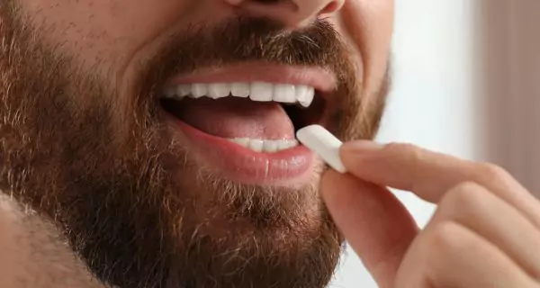 Does chewing gum really protect teeth?