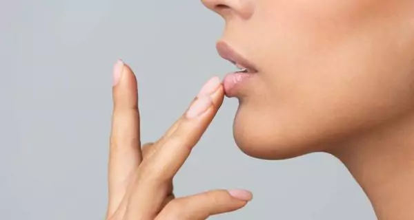 ¿Por qué importa el cuidado de los labios para tu sonrisa?