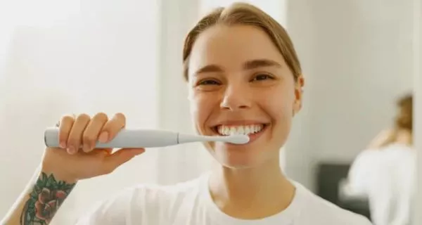 ¿Qué productos dentales ayudan a mantener tu sonrisa sana? 38 Productos Dentales: Cepillos de dientes