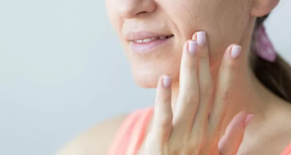 ¿Cuáles son los problemas bucales más comunes durante la menopausia?