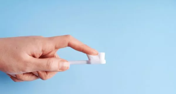 How can I choose the right toothbrush for my needs?