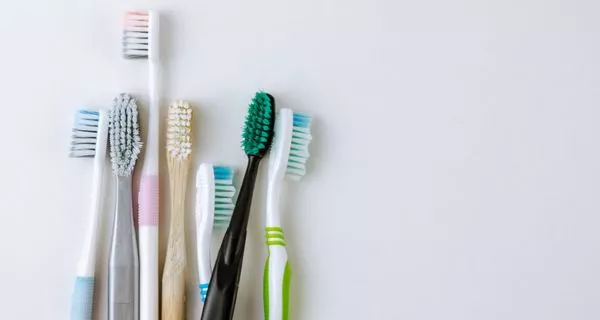 What should I know about bristles and brush head size?