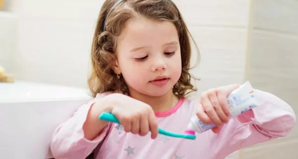 Who can use hydroxyapatite toothpaste?