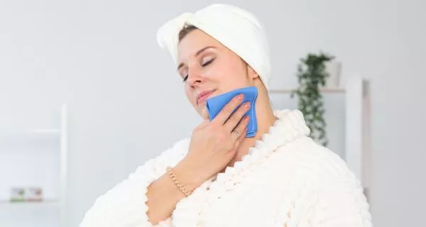 Grano dentro del labio: posibles causas y cómo eliminarlo 12 Treatment Options