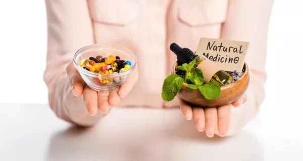 What is a Natural Antibiotic? Uses and Effectiveness 15 Are natural antibiotics better than prescription medication?